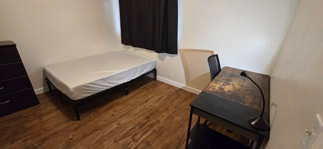 Foto del edificio - 303 Smith Level Rd