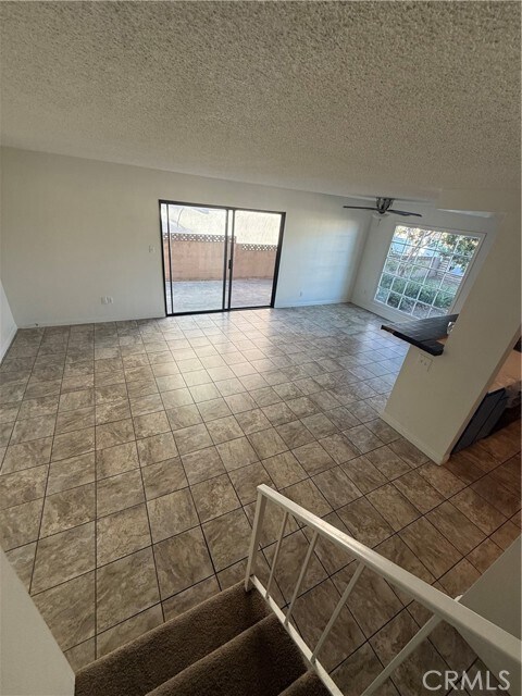 Foto del edificio - 10831 Pine St