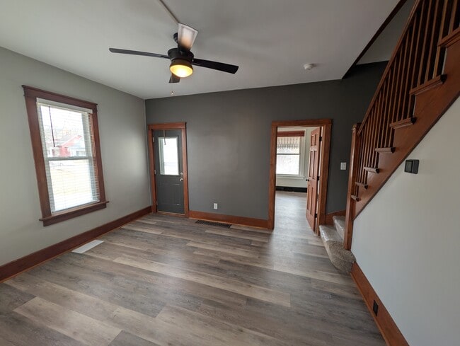 Foto del edificio - 1865 Grace St