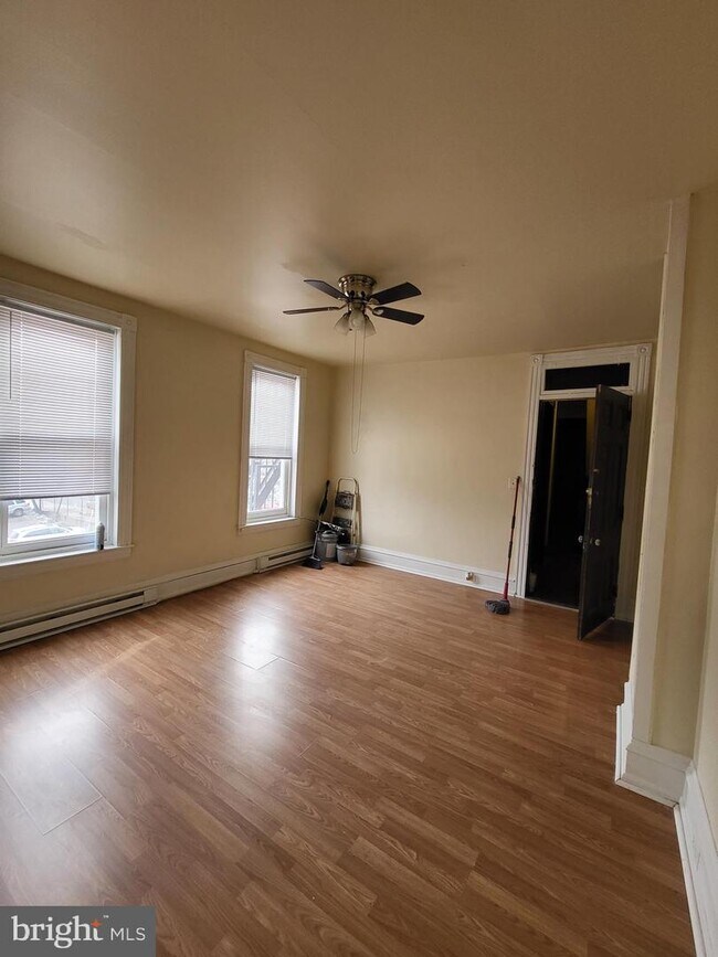 Foto del edificio - 345 N 4th St