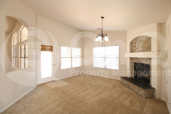 Building Photo - 9559 E Obispo Ave