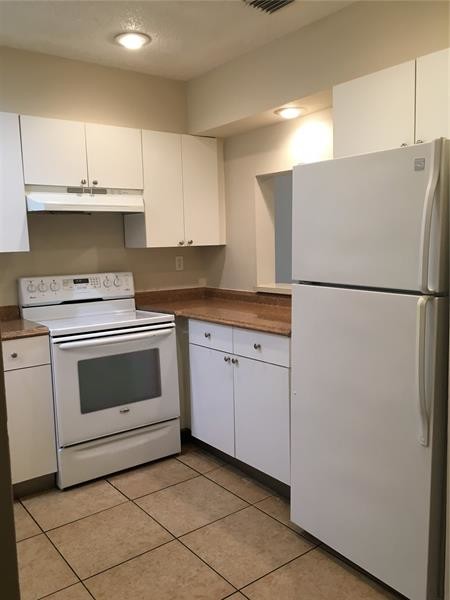 Foto principal - 3281 E Golf Blvd