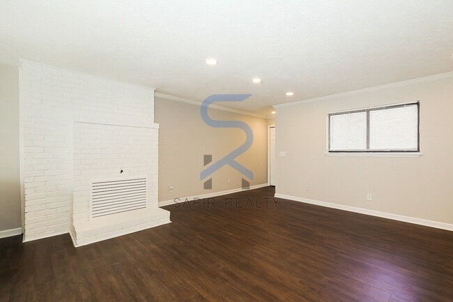 Photo - Move in before December 15th and choose your reward: a $250 Amazon Gift Card or a 55" Smart TV! Apartment