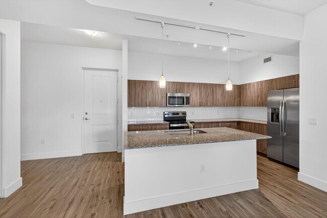 Foto del edificio - 225 S Latitude Cir