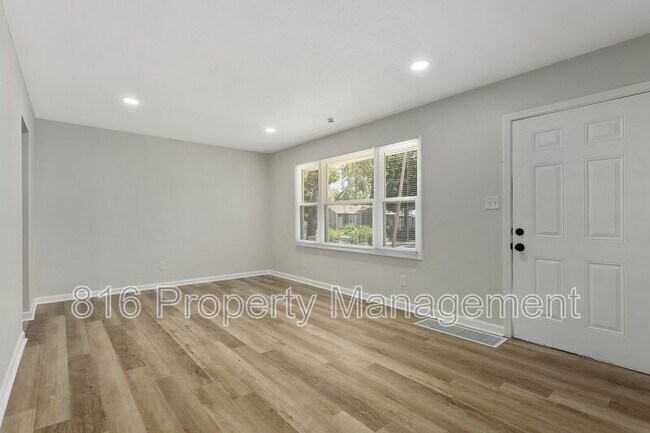 Foto del edificio - 8854 E 59 Terrace