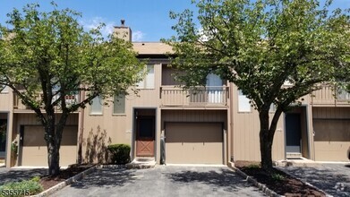 Building Photo - 1147 Stephanie Dr