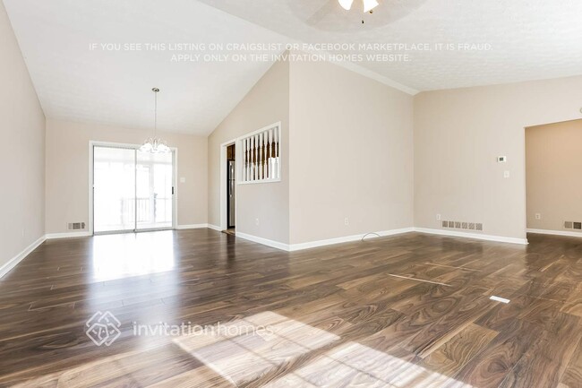 Foto del edificio - 520 Club Valley Dr