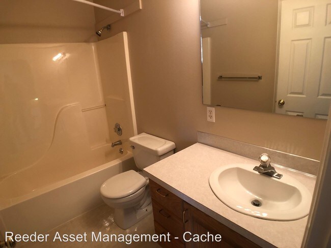 Foto del edificio - 3 br, 2.5 bath House - 1383 Spring Lane