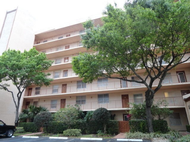 Building Photo - 14575 Bonaire Blvd
