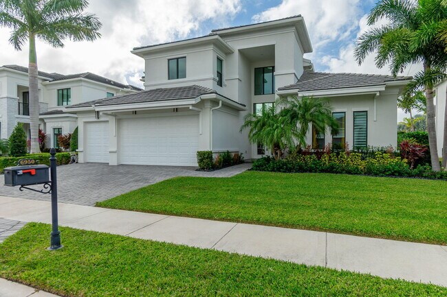 Building Photo - 6950 NW 27th Ave