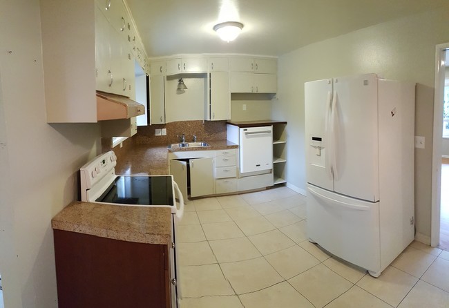 COCINA - 5955 SW 179th Ave
