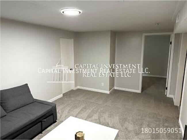 Foto del edificio - 7669 Birch St