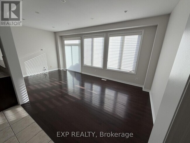 Photo du bâtiment - 30 Whitmer St