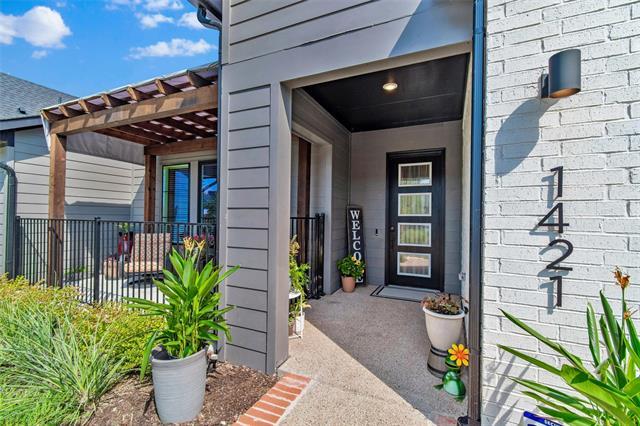 Foto del edificio - 1421 Rose Willow Wy