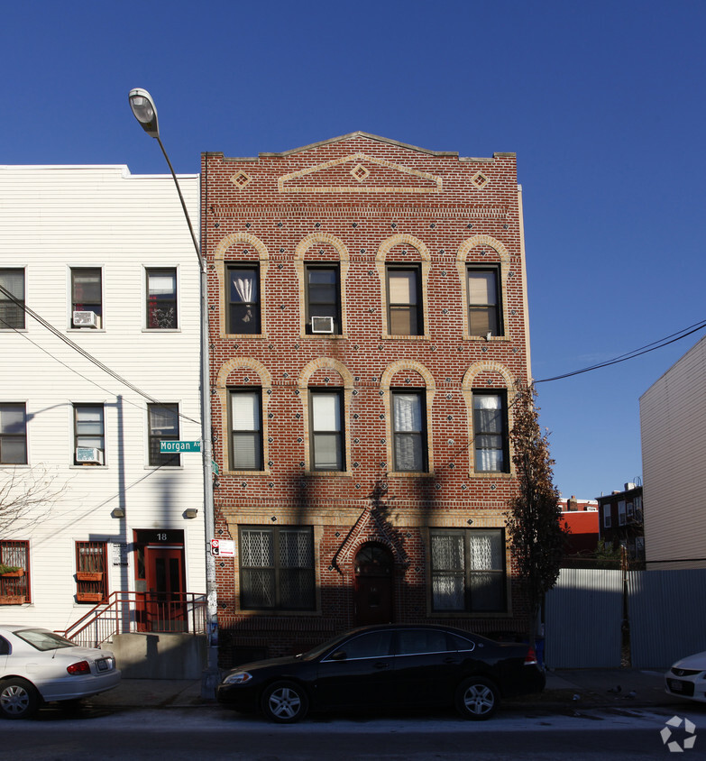 Building Photo - 16 Morgan Ave