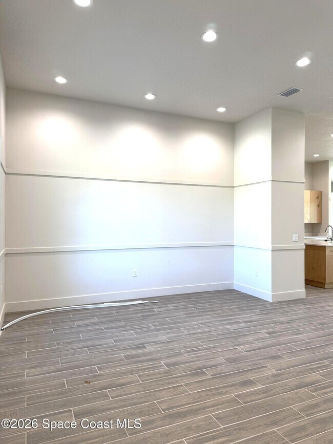 Foto del edificio - 2791 Edington Dr