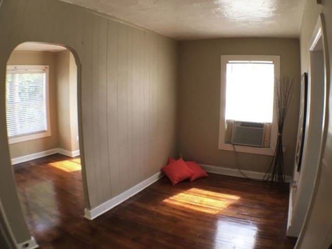 Building Photo - Must see! 1 bed 1 bath in SOHO
