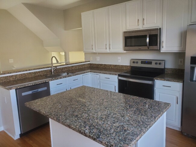 Foto del edificio - 645 Cherry Orchard Rd