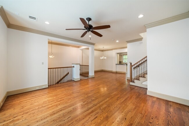 Foto del edificio - 4607 Regent Manor Dr