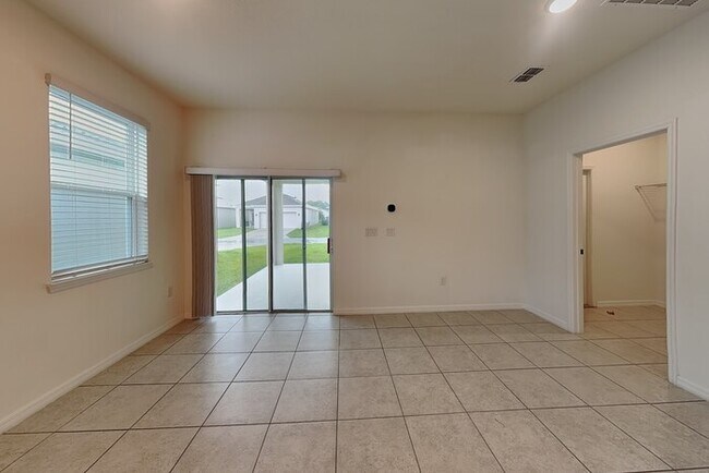 Foto del edificio - 1427 Flatwood St