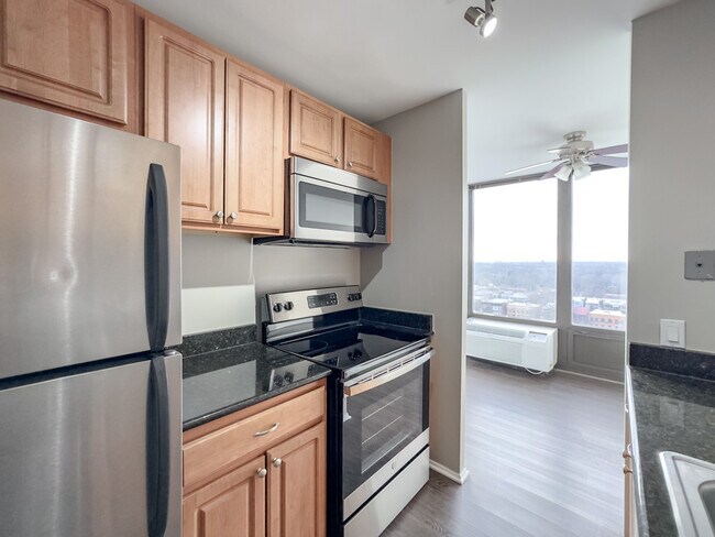 Foto del edificio - 4334 N Hazel St