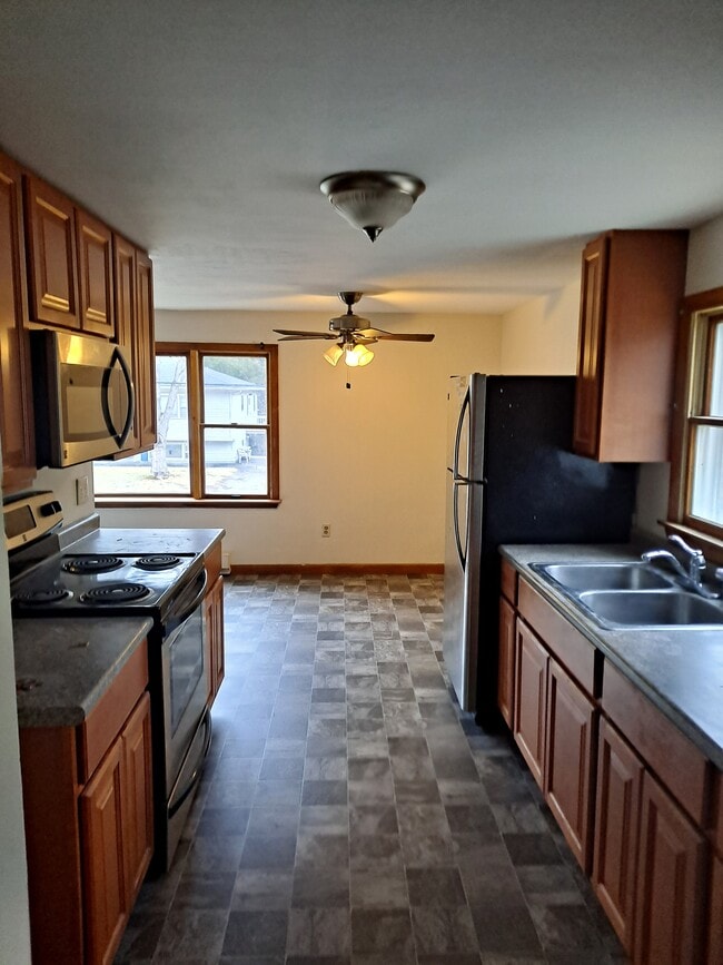 2 Patricia Dr Unit 2, Tyngsboro, MA 01879 Apartments in Tyngsboro, MA