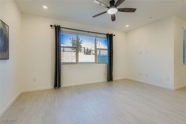 Foto del edificio - 1543 Hopeful Lark Ln