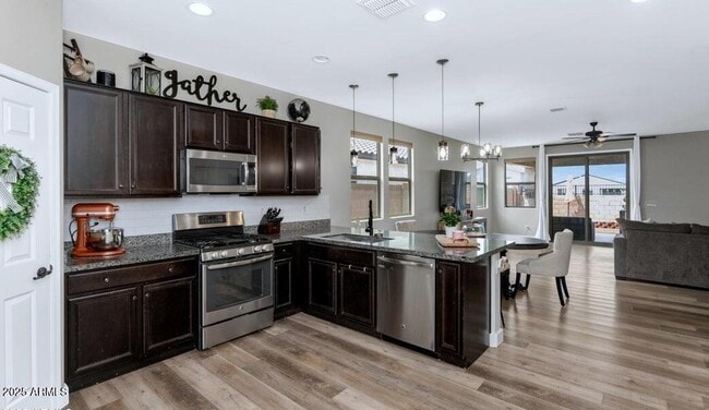 Foto del edificio - 26550 N 132nd Ln