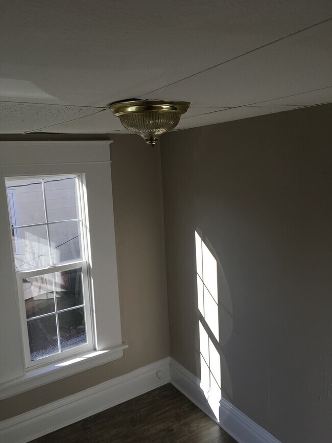 Foto del edificio - 344 Oney Ave