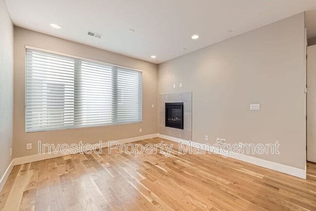 Building Photo - 1323 Elati St