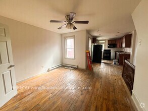 Building Photo - 353 S Ann St