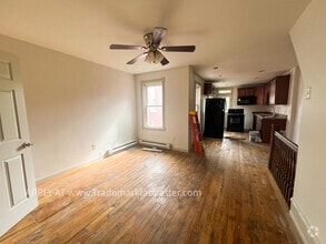 Building Photo - 353 S Ann St