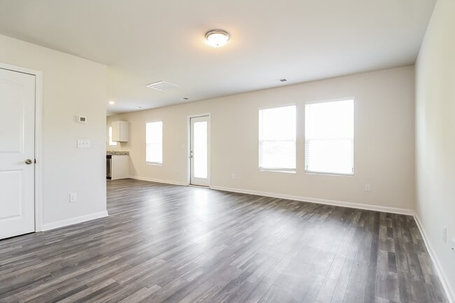 Foto del edificio - 950 Seay Rd