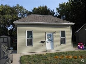 Building Photo - 501 W Cedar St