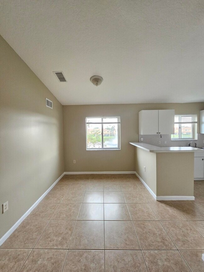 Building Photo - 3490 Briar Bay Blvd