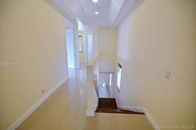 Foto del edificio - 2877 Kinsington Cir