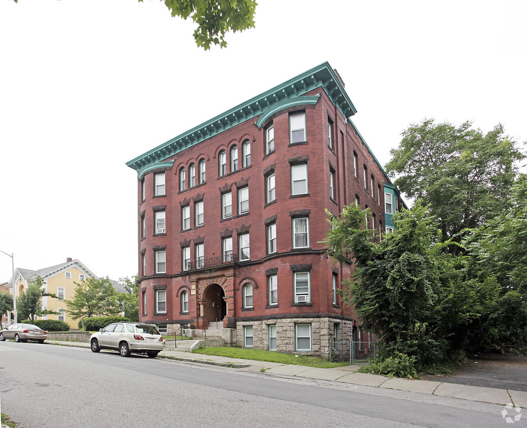 Building Photo - 24 Oread St