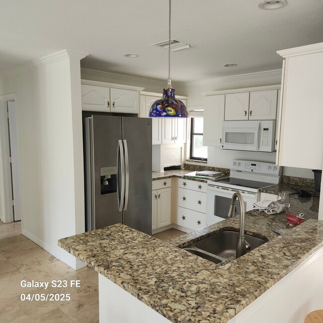 Building Photo - 322 Darst Ave