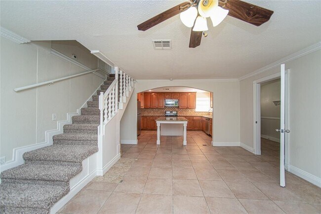 Foto del edificio - 6905 Palestine St