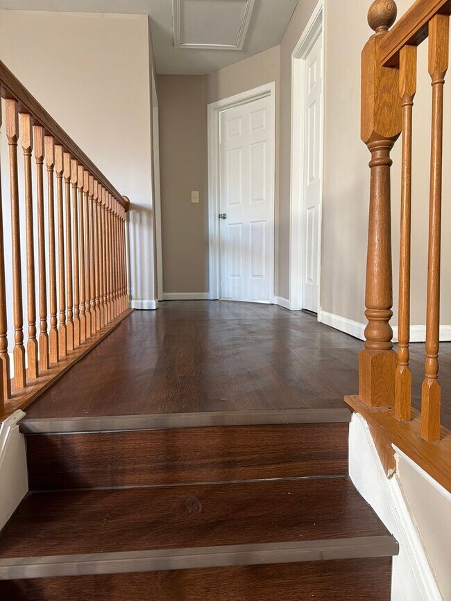 Foto del edificio - Beautiful 3-Bedroom, 2.5-Bath Townhome