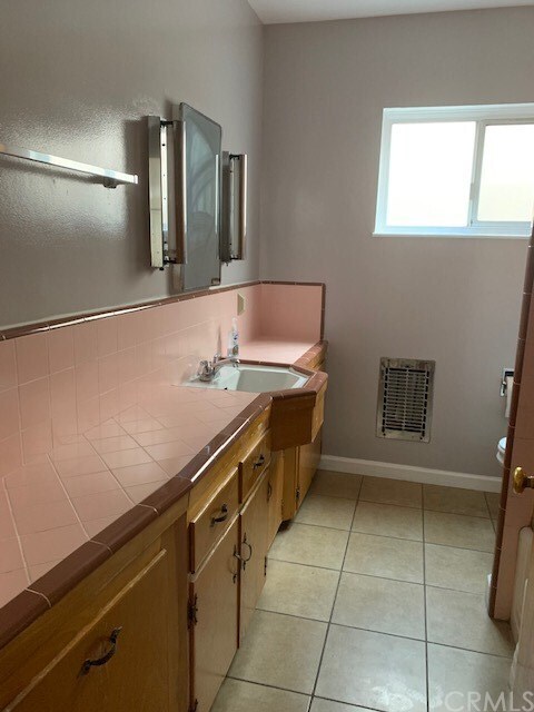 Building Photo - 449 S Barranca Ave