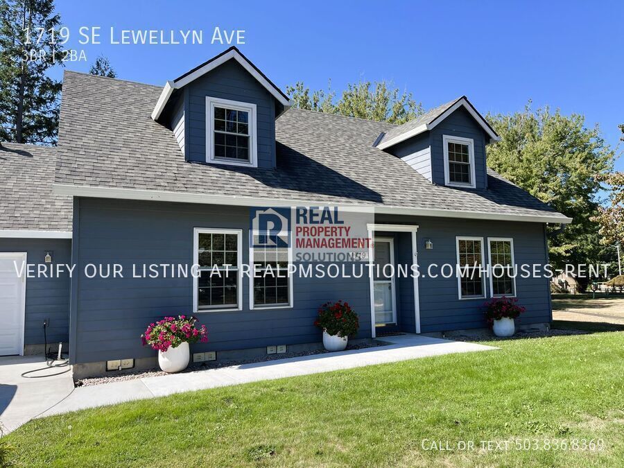 Foto principal - 1719 SE Lewellyn Ave