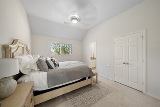 Building Photo - 25307 Piney Bend Ct