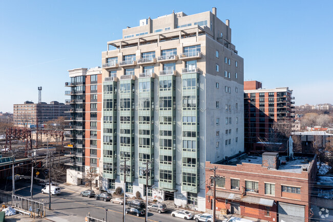 Building Photo - Zephyr Lofts