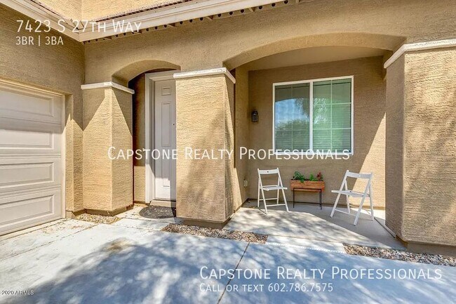 Building Photo - You don't want to miss this beautiful 3-be...