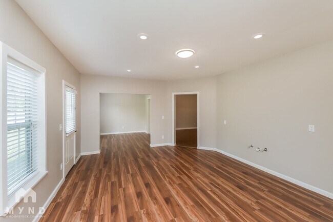 Foto del edificio - 15 Hamilton Blvd NW