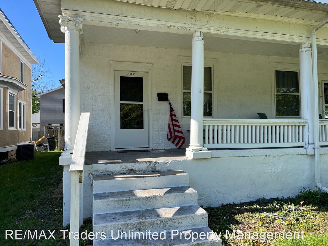 Primary Photo - 3 br, 1 bath House - 702 Park Ave.