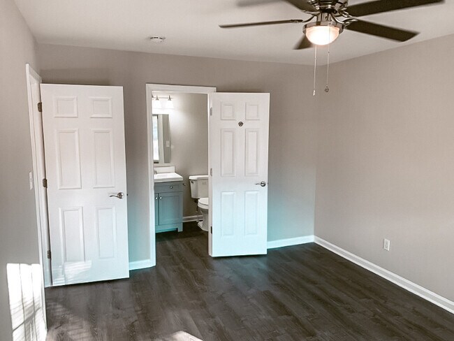 Foto del edificio - Room in Duplex on Lee St