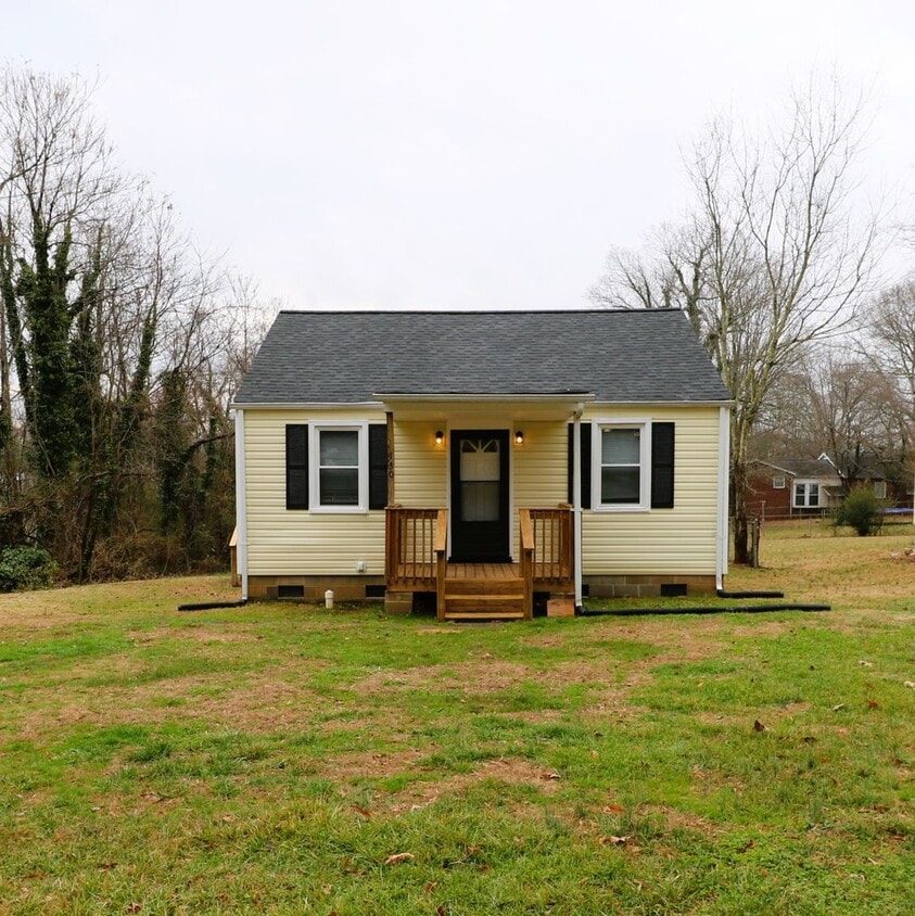 Primary Photo - 130 Court St