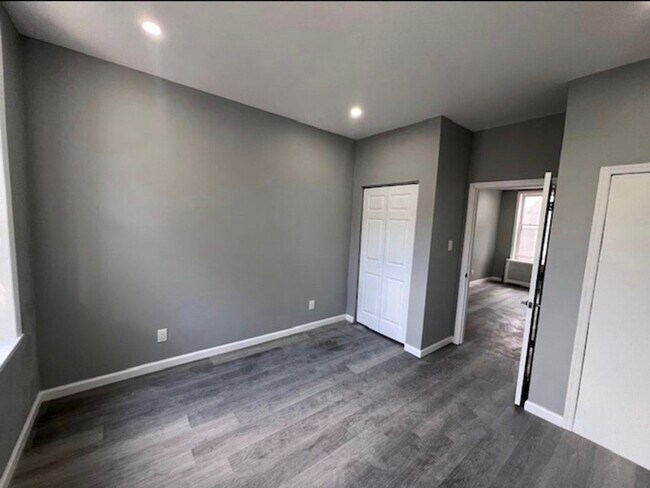 Foto del edificio - 2448 86th St